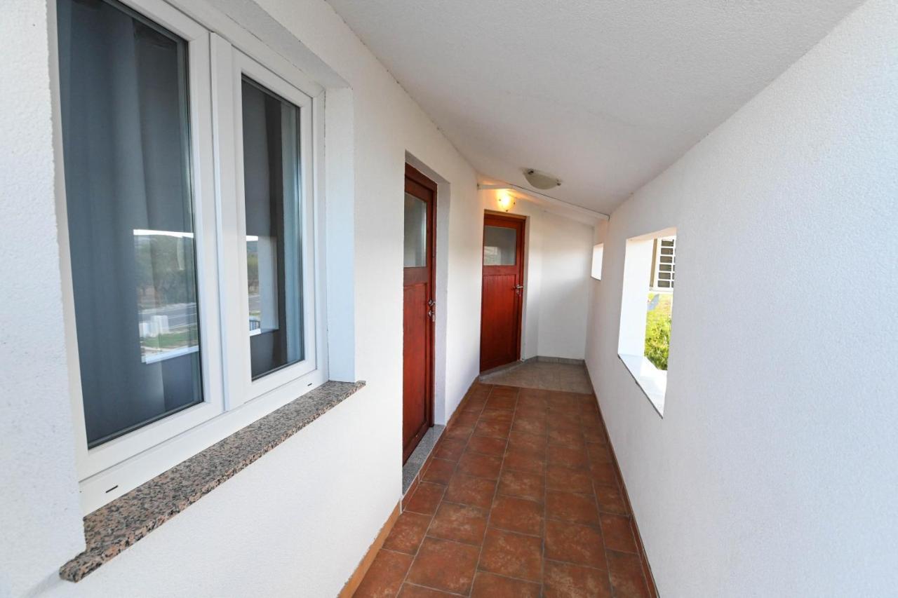 Holiday Home Donji Lepuri Lisicici Екстер'єр фото