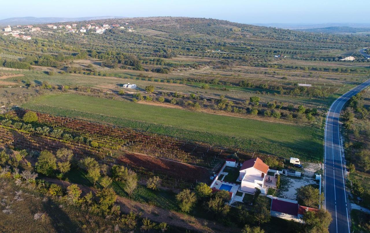 Holiday Home Donji Lepuri Lisicici Екстер'єр фото